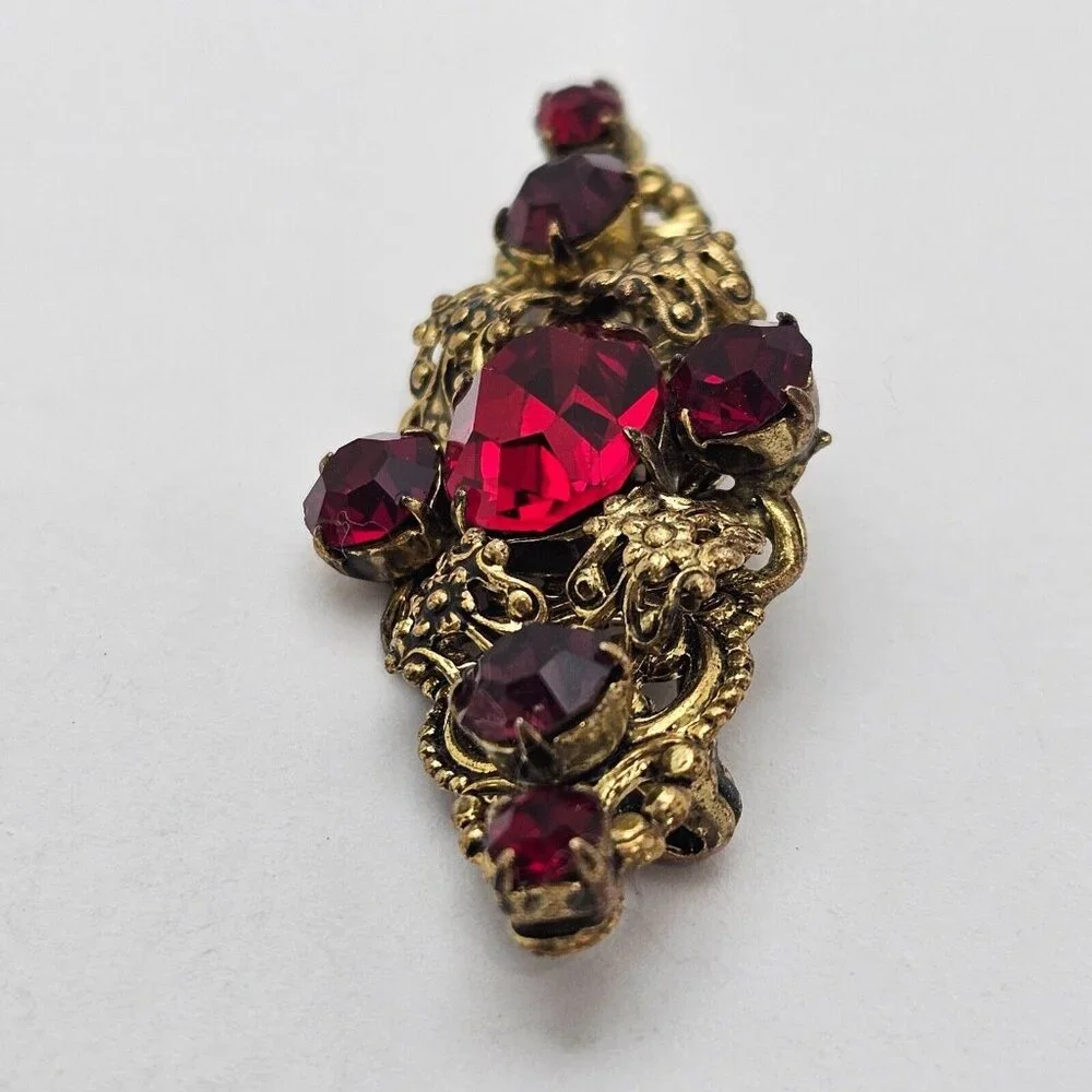 Vtg Red Rhinestone Filigree Brooch Victorian Revival Romance Old‎ Hollywood Glam
